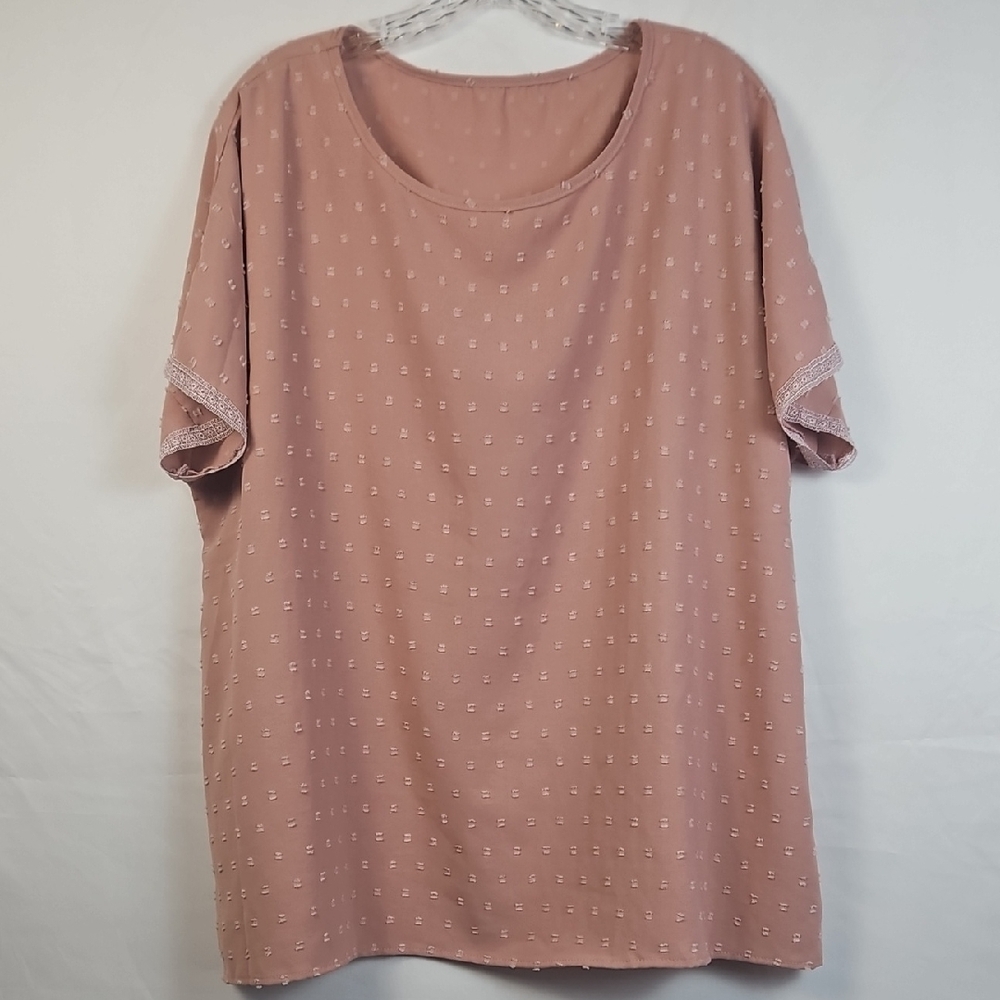 SHEIN LUNE Plus Swiss Dot Batwing Sleeve Blouse with Scoop Neckline T6